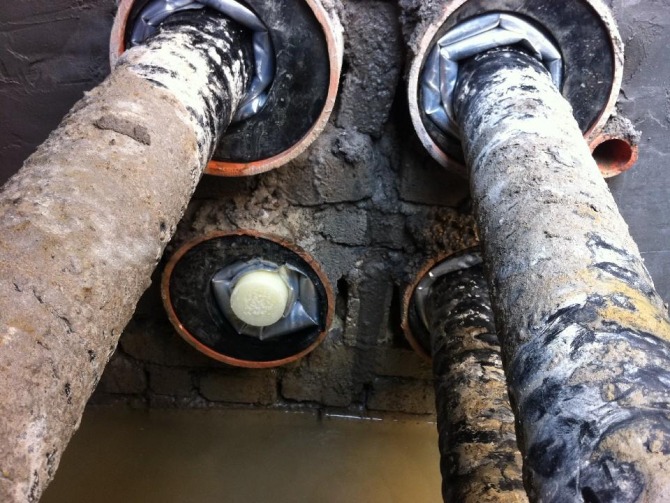 ����͹ܵ����Է����